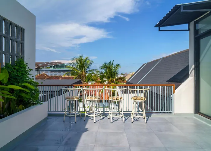 Villa New 3 Bedroom With Rooftop Seminyak